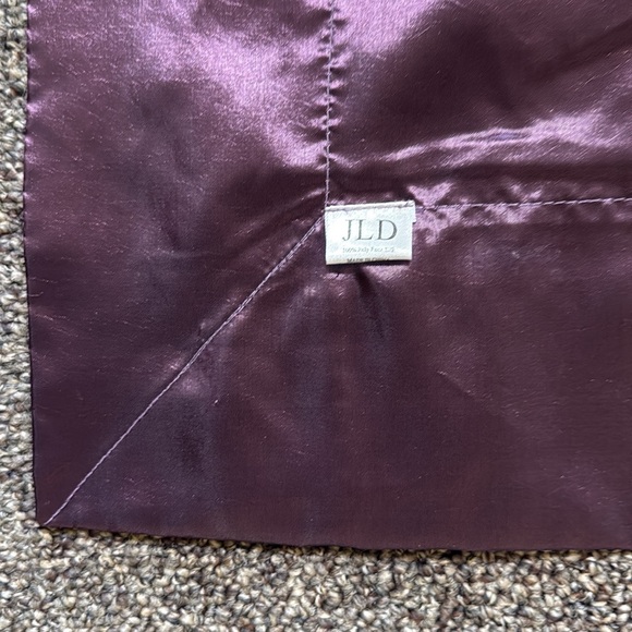 JLD Table Cloth - Picture 4 of 4